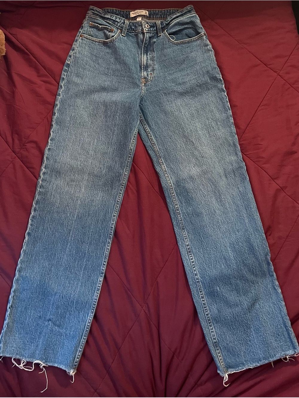 Abercrombie & Fitch Women's Straight Leg Jeans - The '90s Relaxed Jean High Rise